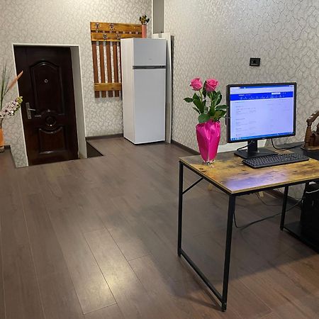N 1 Hostel Yerevan Ngoại thất bức ảnh