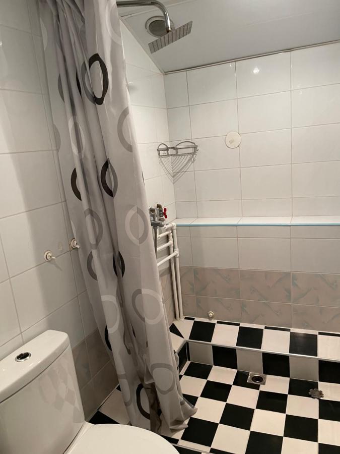 N 1 Hostel Yerevan Ngoại thất bức ảnh