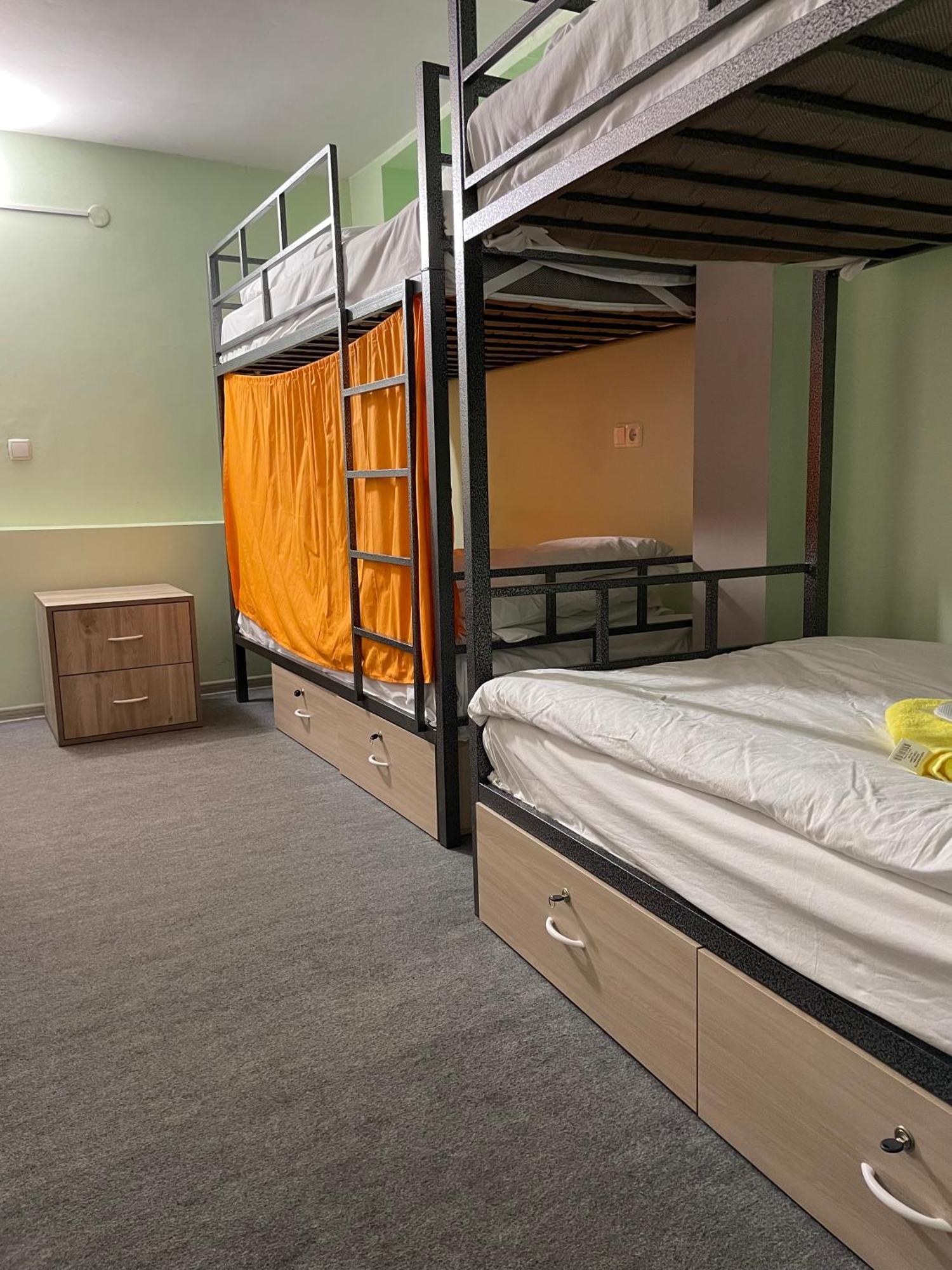 N 1 Hostel Yerevan Ngoại thất bức ảnh