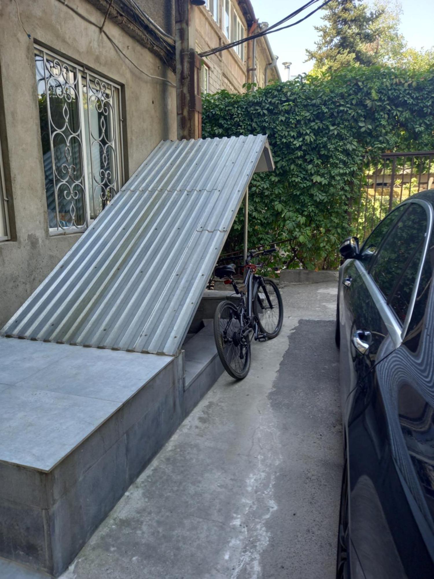 N 1 Hostel Yerevan Ngoại thất bức ảnh